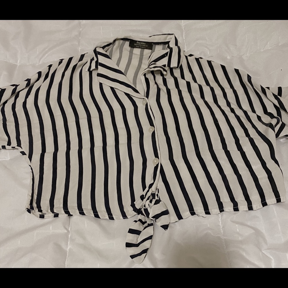 Short sleeve summer top